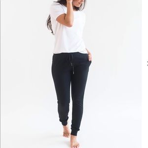 NWT ZYIA Black Unwind Jogger